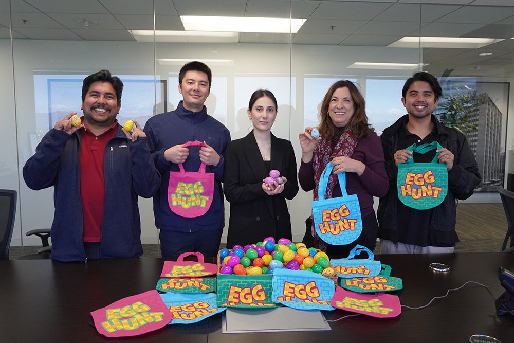 We're preparing Easter Eggs for our event for families in North Hollywood